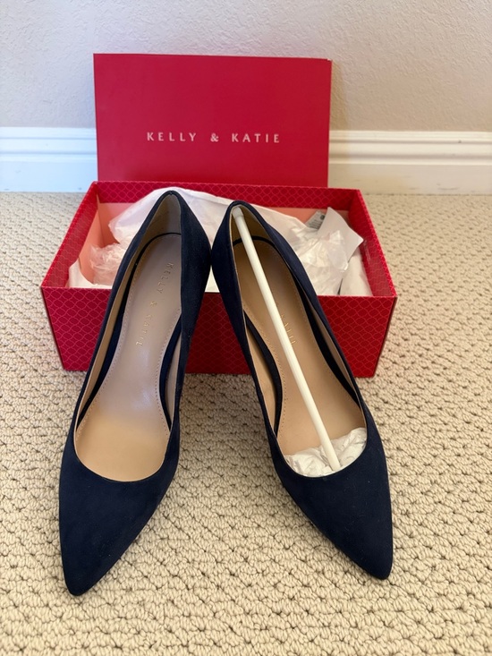 Kelly & Katie Shoes - Kelly & Katie Navy Pointed-Toe Suede Pumps